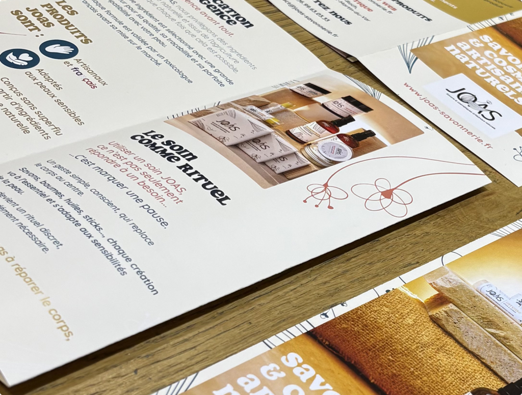 création de plaquette publiciaire pour Joas par New tells Studio